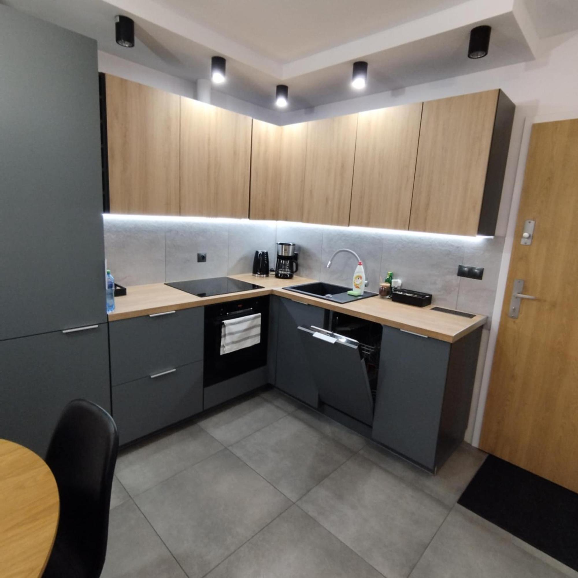 Mieszkanie W Nowoczesnym Halo Apartament W Centrum Wroclaw Ngoại thất bức ảnh